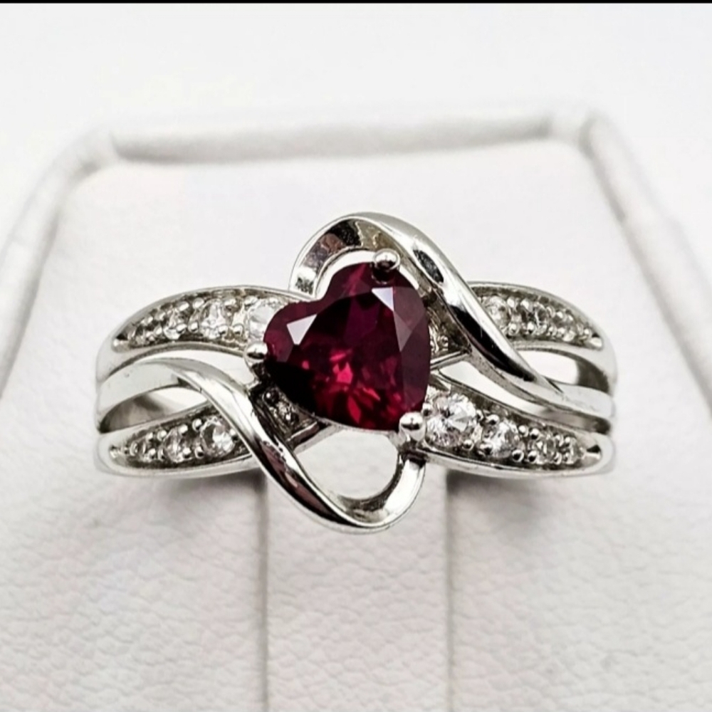 Sterling Silver Lab Created Heart Shaped Ruby White Sapphire Ring Size 7